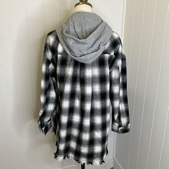 Pistol Rose Women's Small Oversized Black White Checkered Button Down Shirt Top - Picture 7 of 15